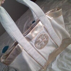 ***TORY BURCH TOTE!!!***
